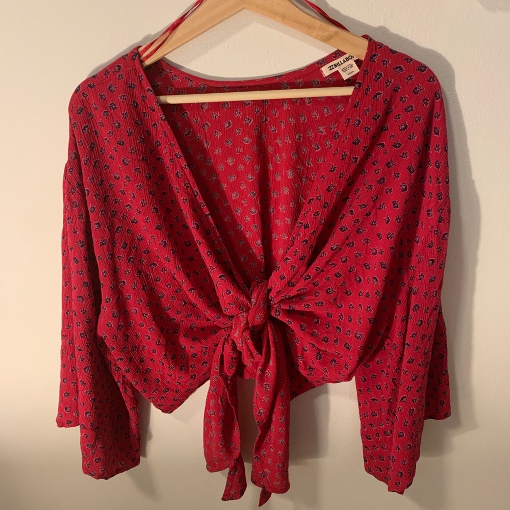 Billabong wrap around shirt